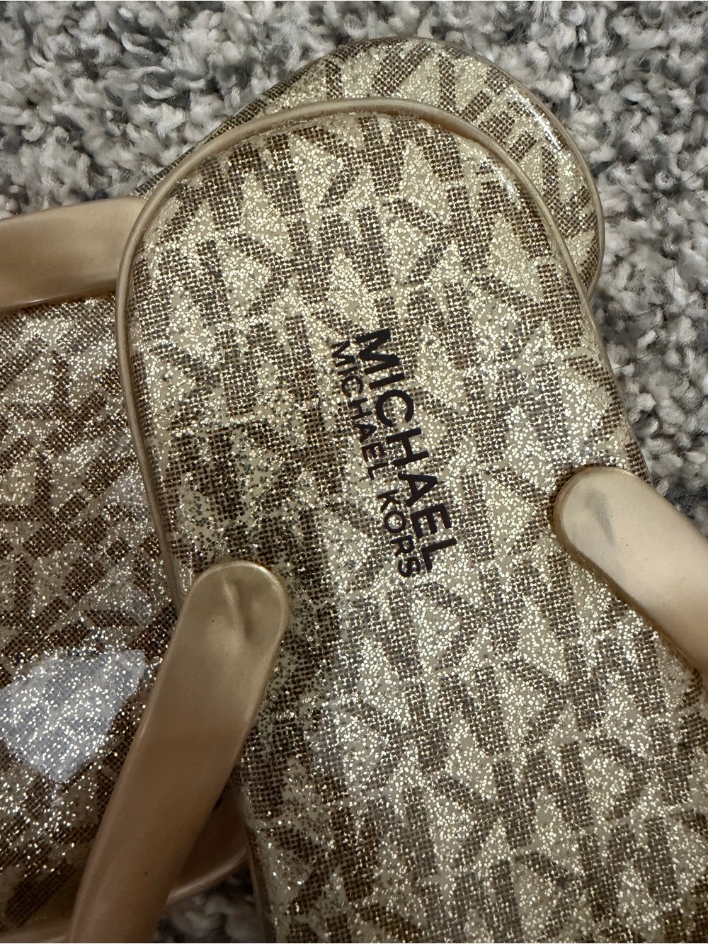 Flip-flop Sandals - Picture 2 of 4